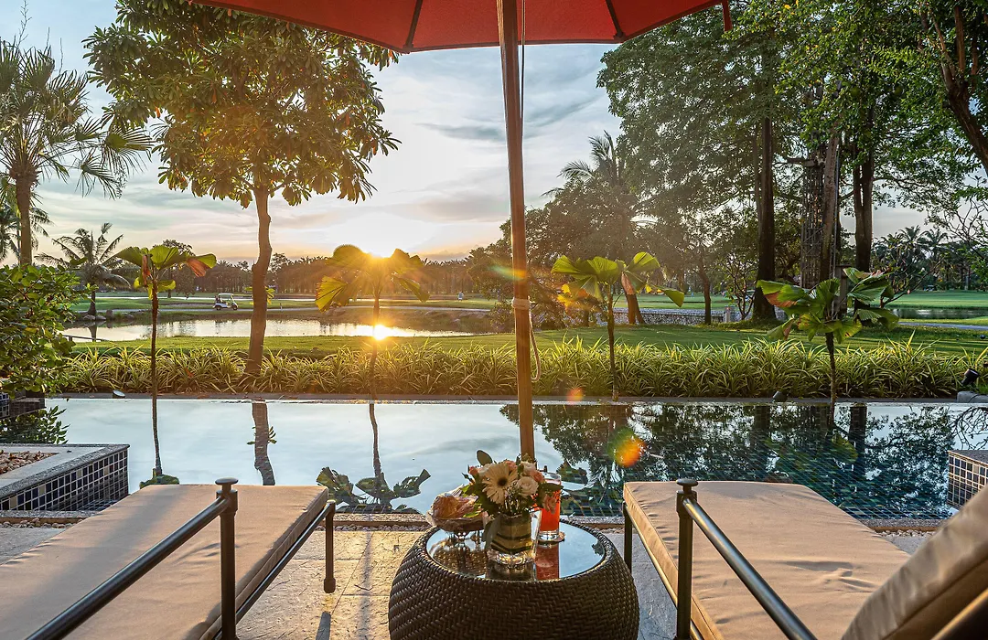 Summit Windmill Golf Suite Hotel At Suvarnabhumi-1